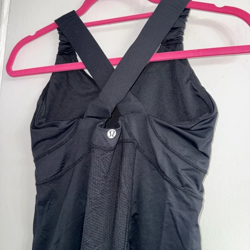 Lululemon push your limits tank size 8